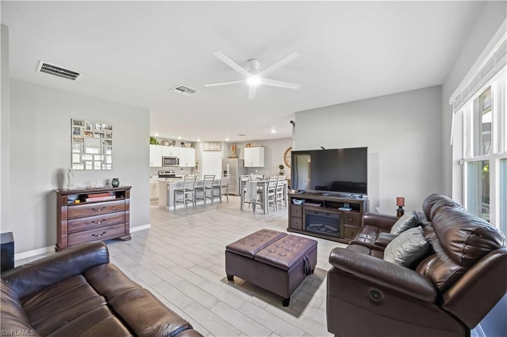 20352 Camino Torcido Loop, North Fort Myers, FL 33917 Photo