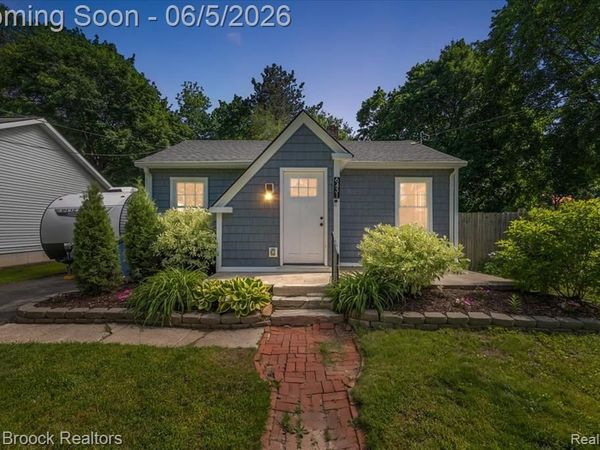 6431 Prairie Lawn, Waterford Twp, MI 48329