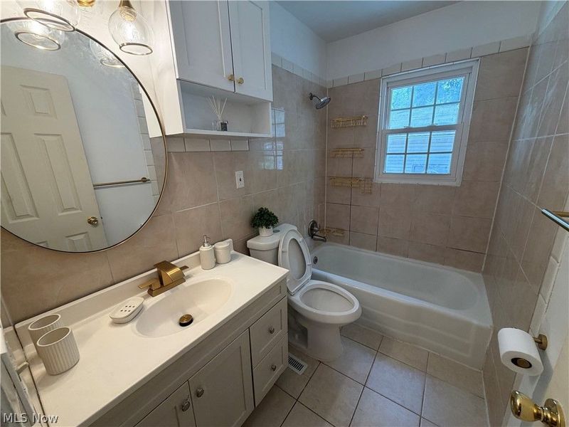 1599 Herkender Avenue, Akron, OH 44310 Photo 6
