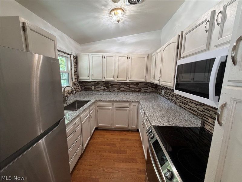 1599 Herkender Avenue, Akron, OH 44310 Photo 7