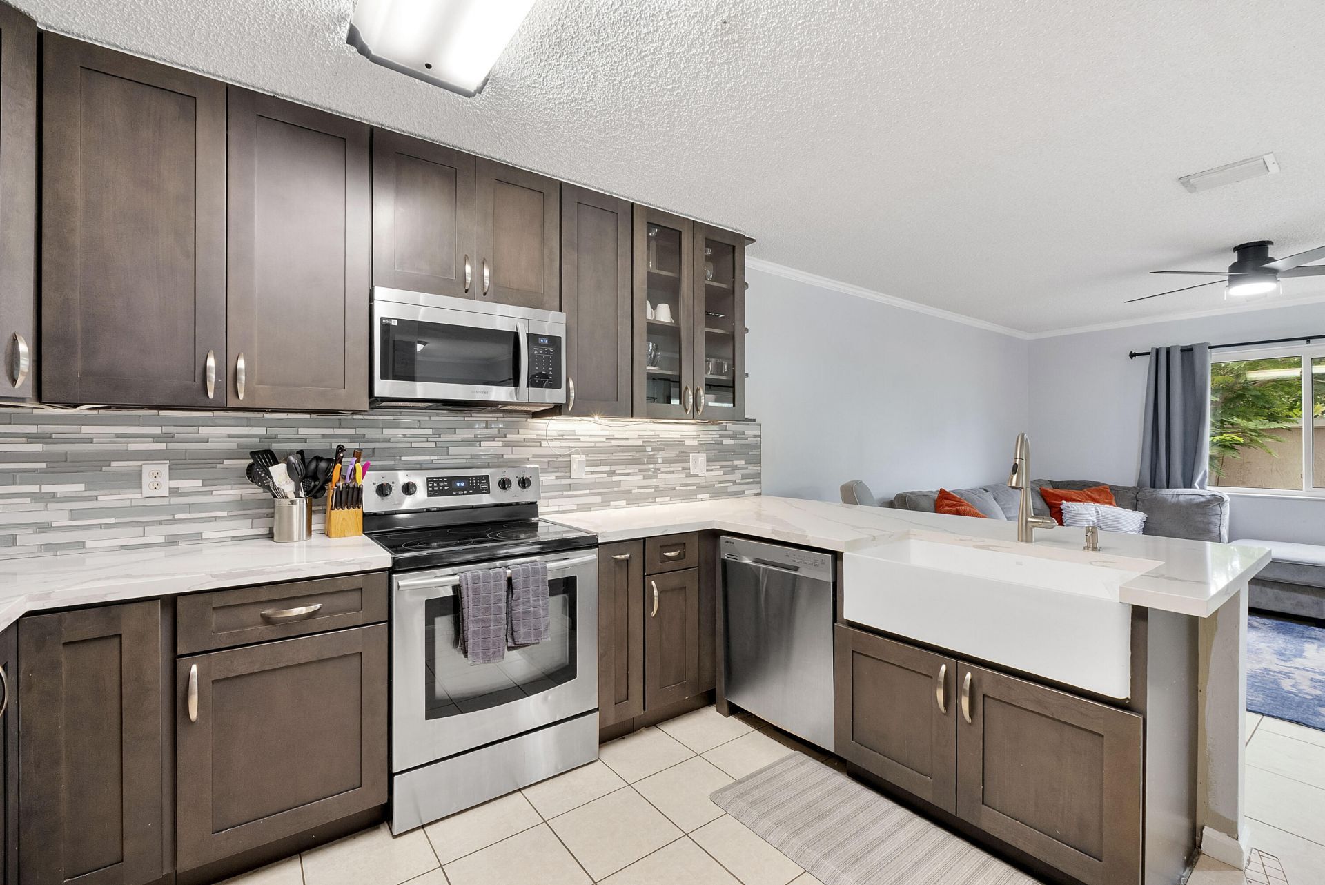 5474 NW 94th Terrace, Sunrise, FL 33351 Photo