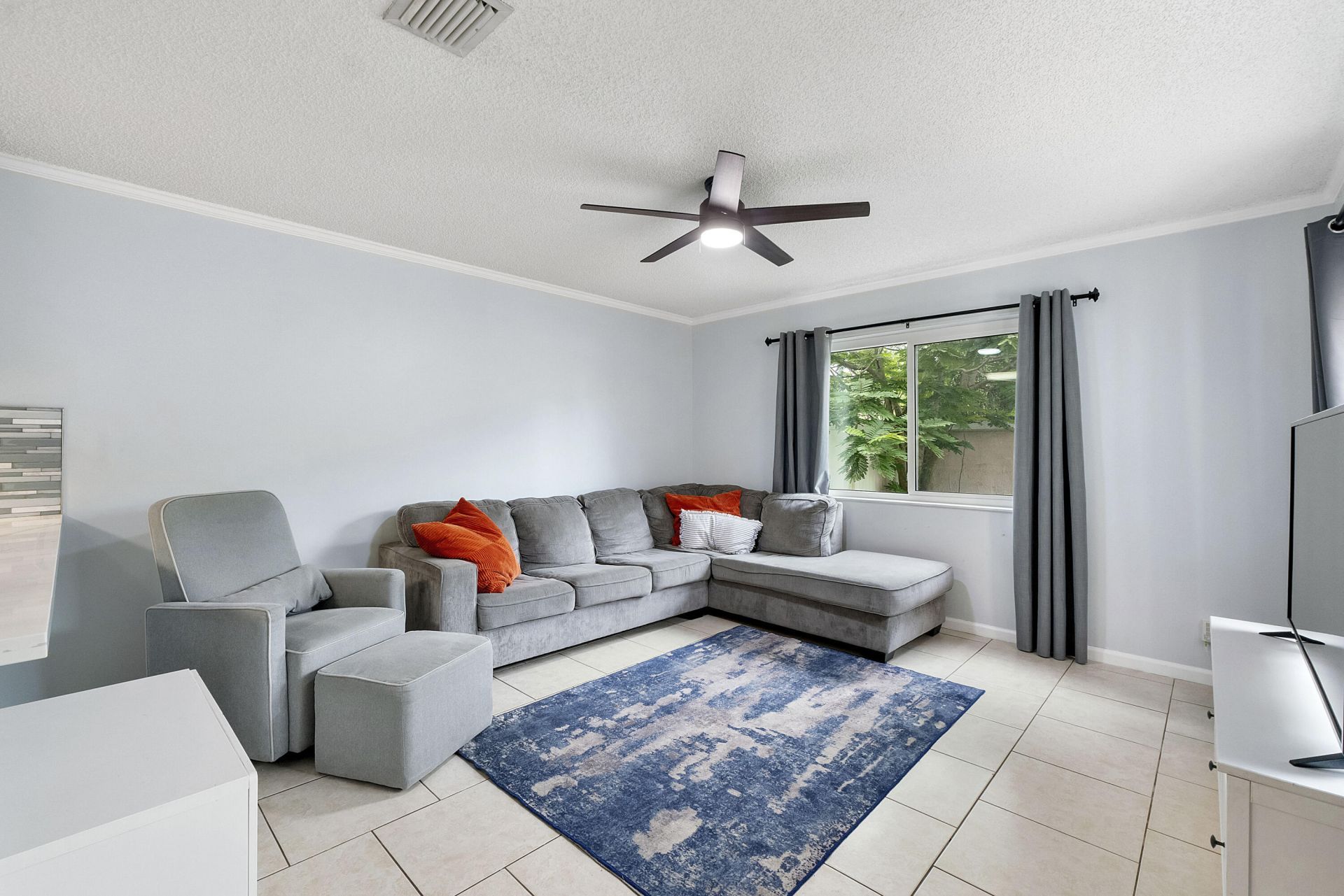 5474 NW 94th Terrace, Sunrise, FL 33351 Photo