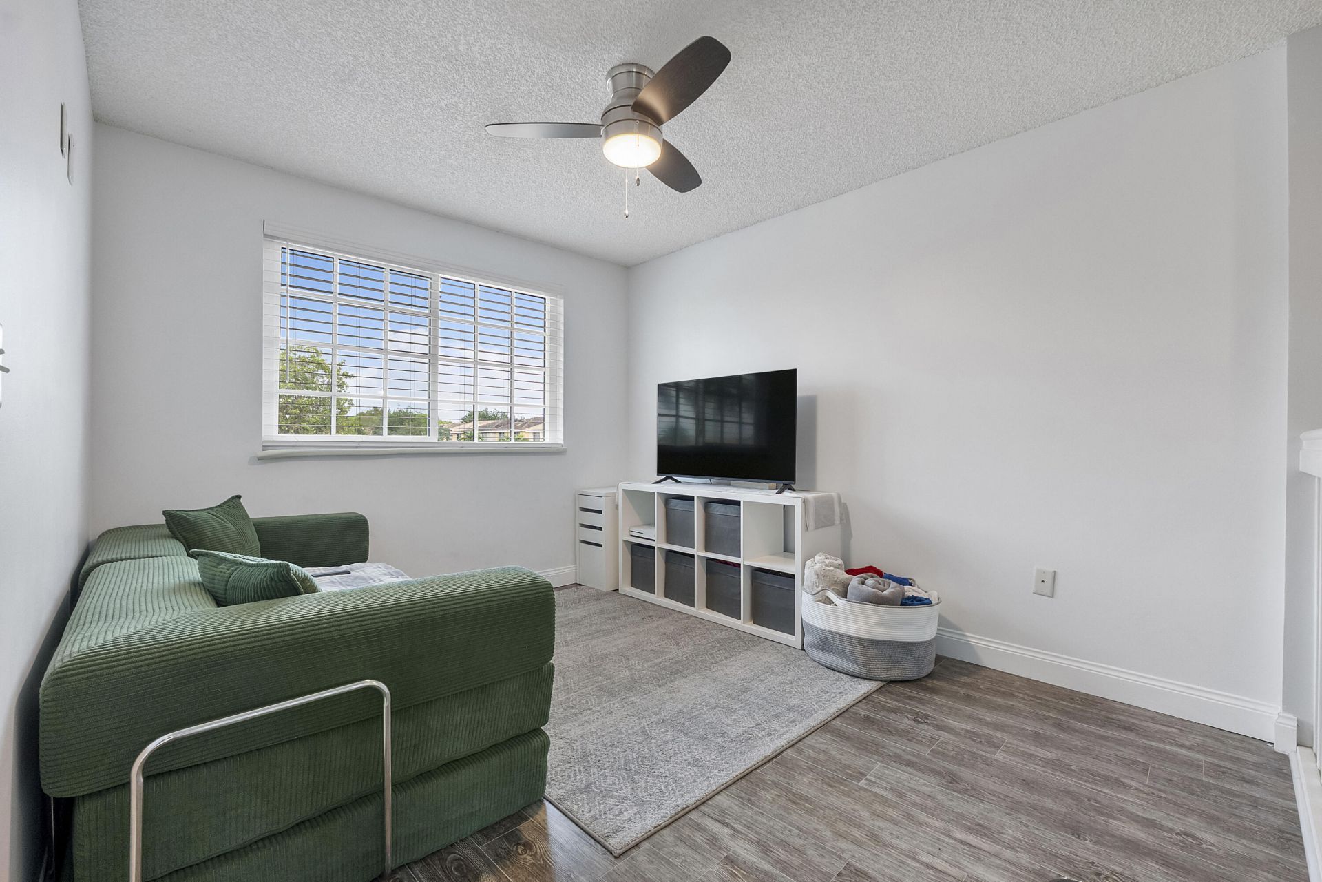 5474 NW 94th Terrace, Sunrise, FL 33351 Photo