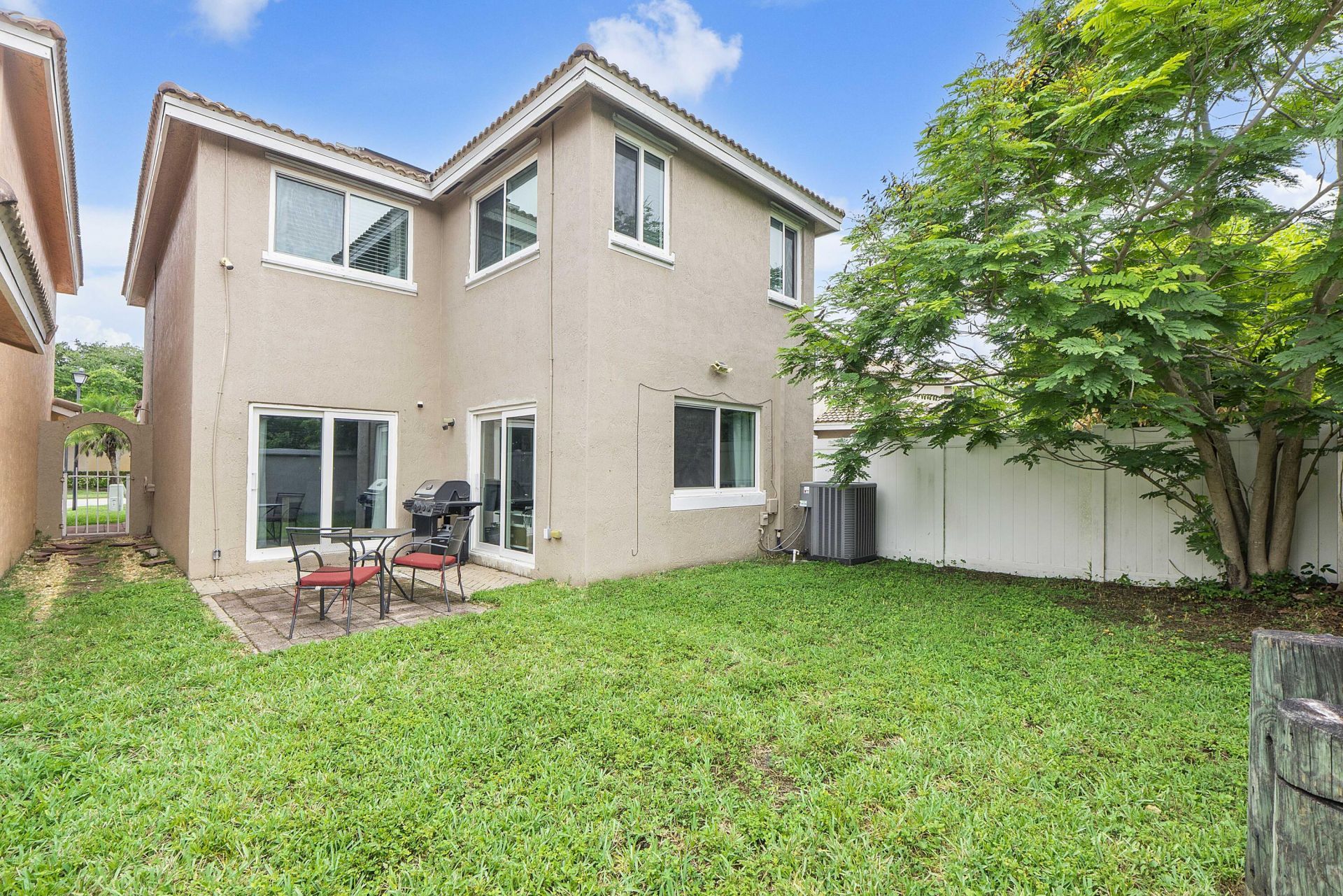 5474 NW 94th Terrace, Sunrise, FL 33351 Photo