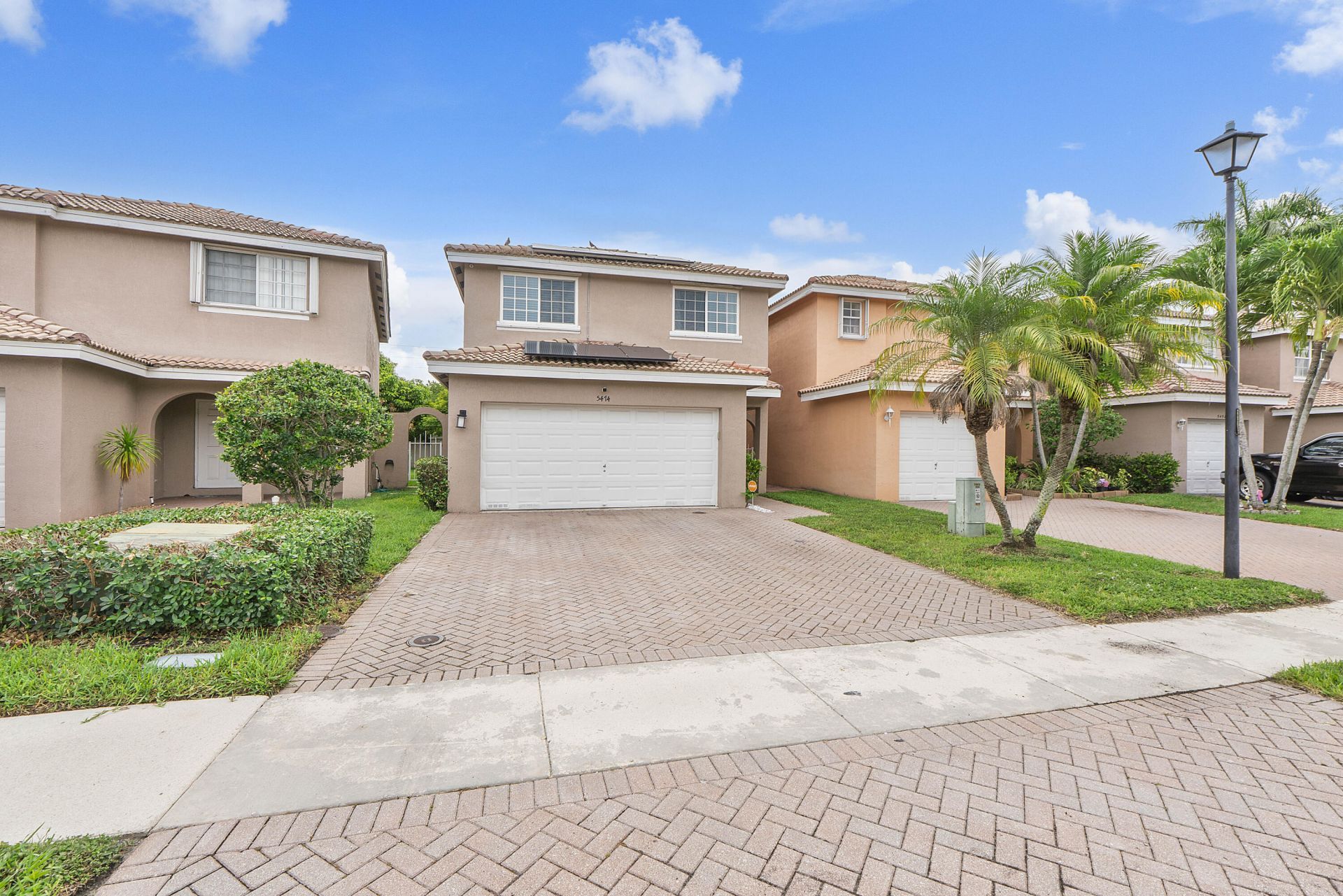 5474 NW 94th Terrace, Sunrise, FL 33351 Photo