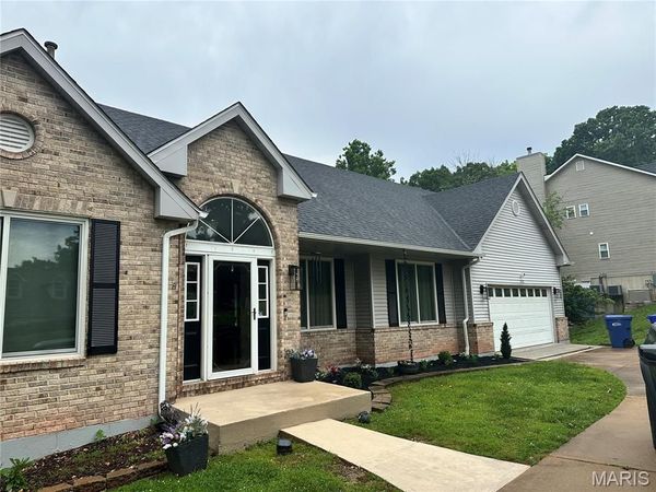 5032 Oak Bluff Drive , High Ridge, MO 63049