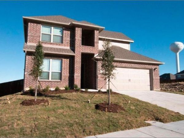 535 Hilllcrest Circle, Justin, TX 76247