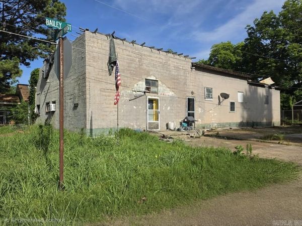 Wynne, AR 72396