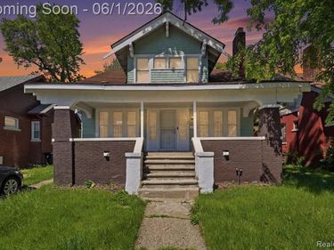 13335 Strathmoor Street, Detroit, MI 48227