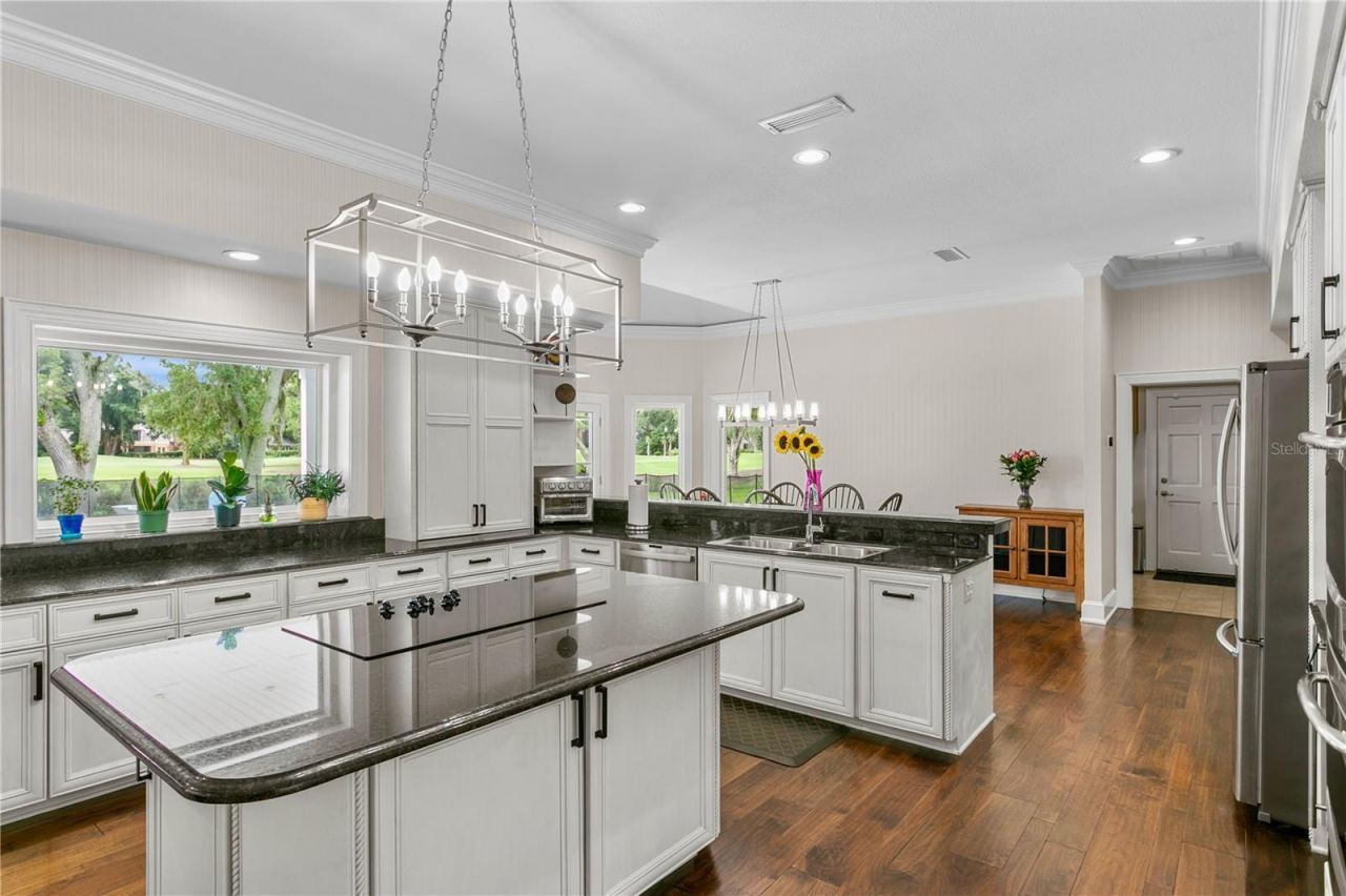 16601 Avila Boulevard, Tampa, FL 33613 Photo