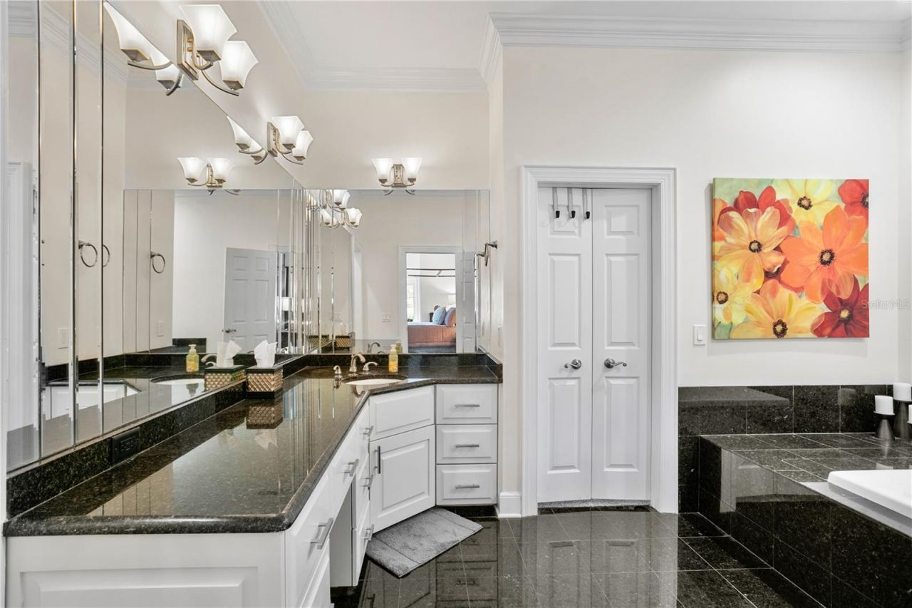 16601 Avila Boulevard, Tampa, FL 33613 Photo