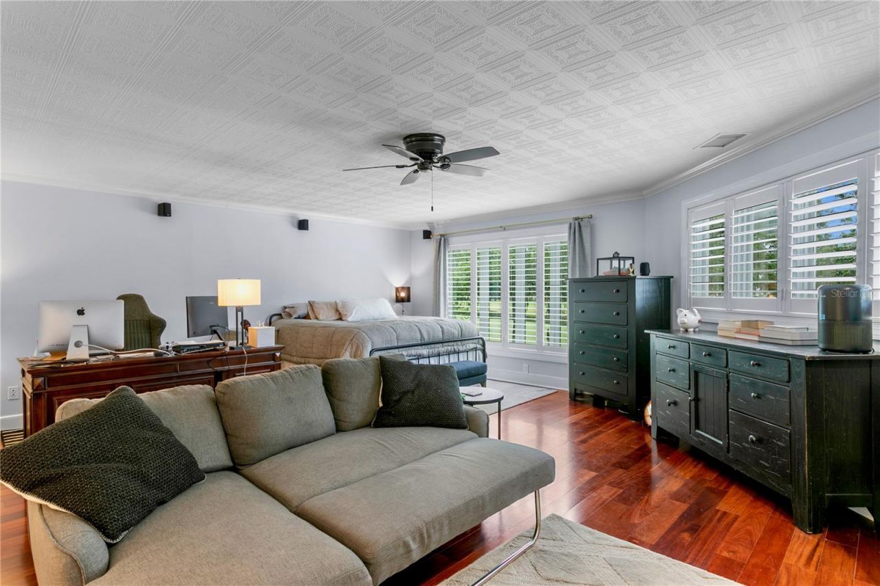 16601 Avila Boulevard, Tampa, FL 33613 Photo