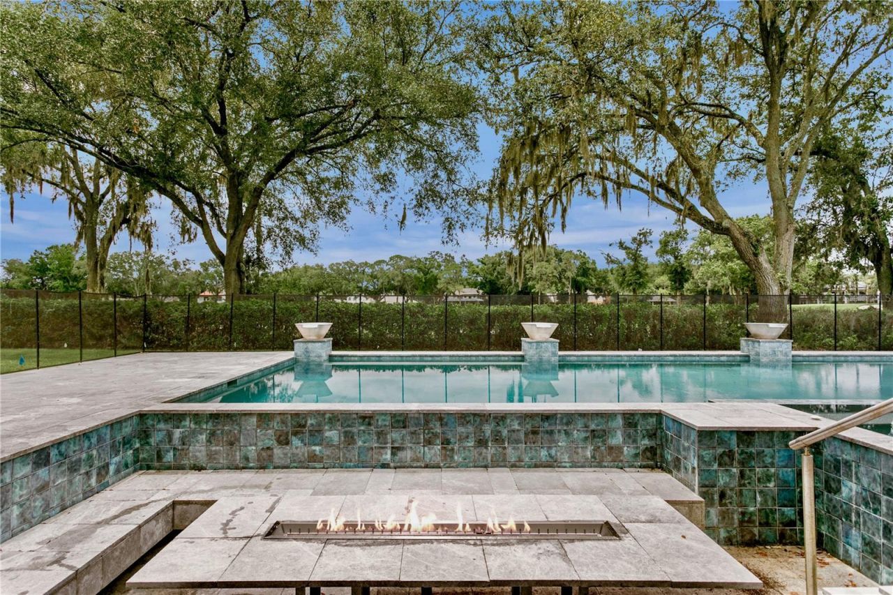 16601 Avila Boulevard, Tampa, FL 33613 Photo