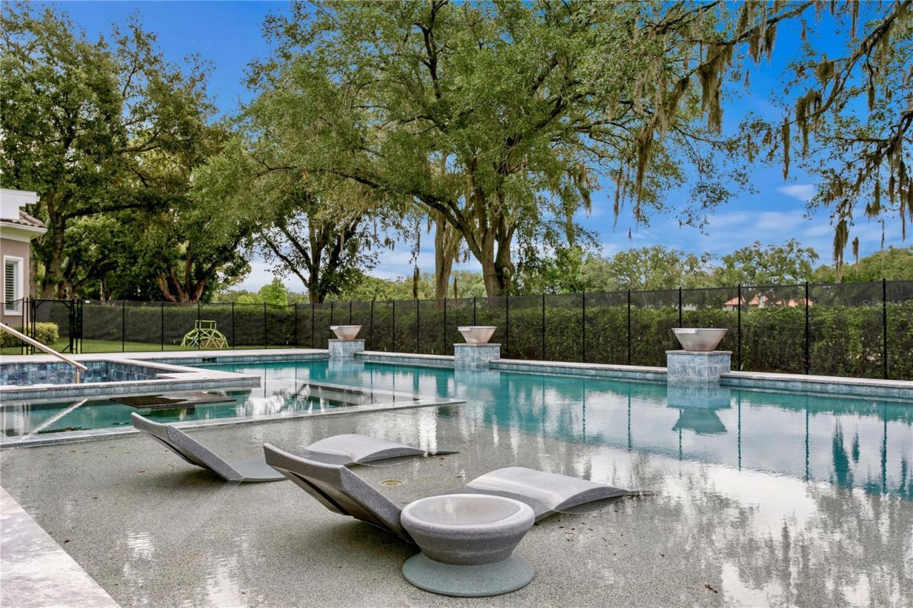 16601 Avila Boulevard, Tampa, FL 33613 Photo