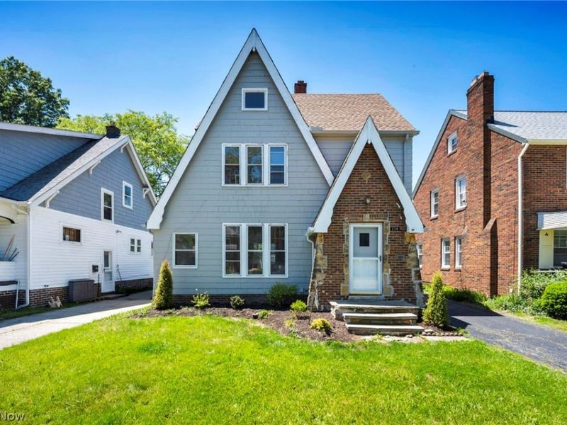 334 E 197 Street, Euclid, OH 44119 Photo 2