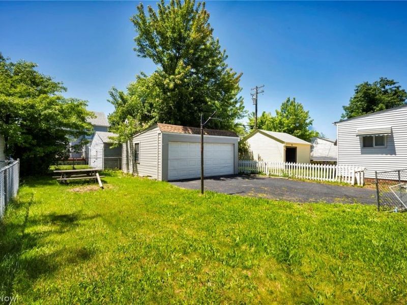 334 E 197 Street, Euclid, OH 44119 Photo 44