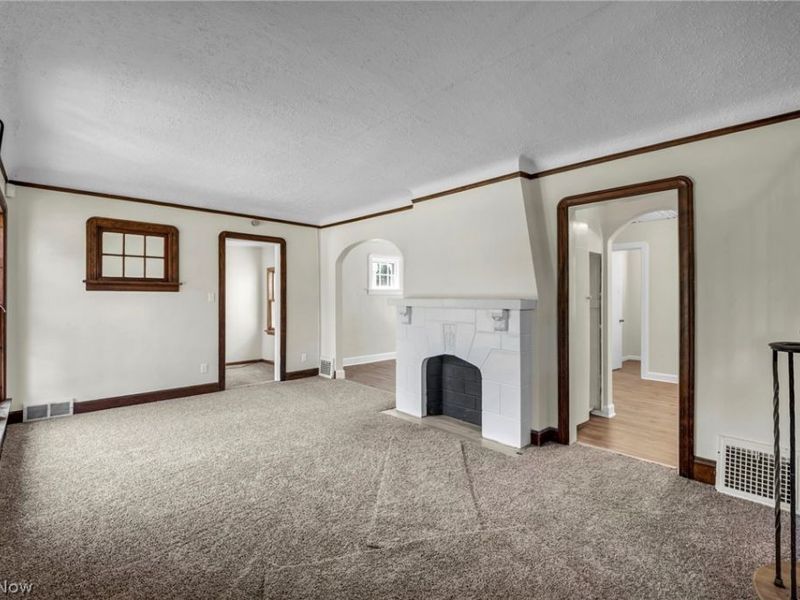 334 E 197 Street, Euclid, OH 44119 Photo 5