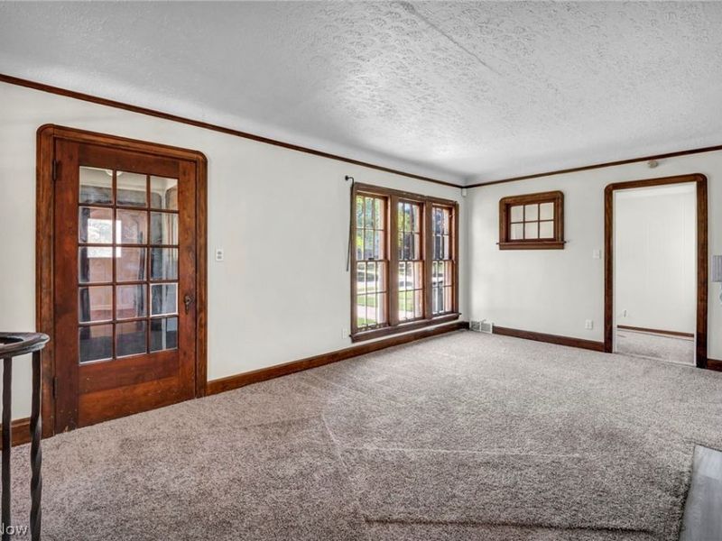 334 E 197 Street, Euclid, OH 44119 Photo 8