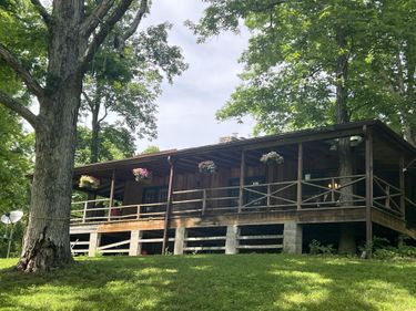 1227 Little Crooked Creek Road, Lawrenceburg, KY 40342