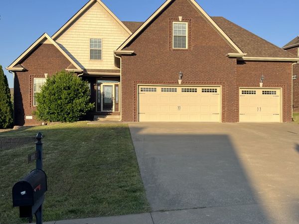 1615 Edgewater Ln , Clarksville, TN 37043