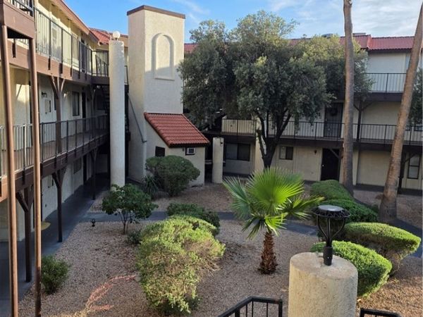 2080 Karen Avenue , Unit 76, Las Vegas, NV 89169