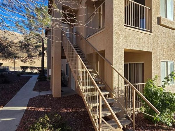 2110 Los Feliz Street , Unit 2067, Las Vegas, NV 89156