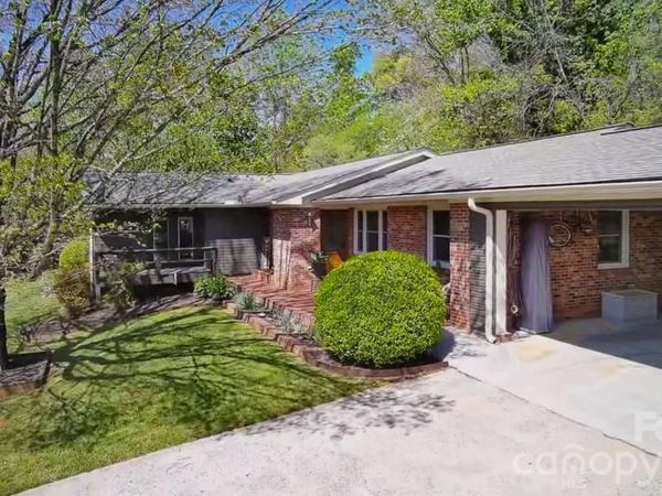 52 Briar Patch Road, Cullowhee, NC 28723