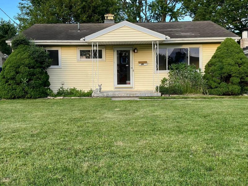 76 Mary Street, West Jefferson, OH 43162 Photo 2