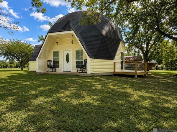 39315 David Dr, Prairieville, LA 70769