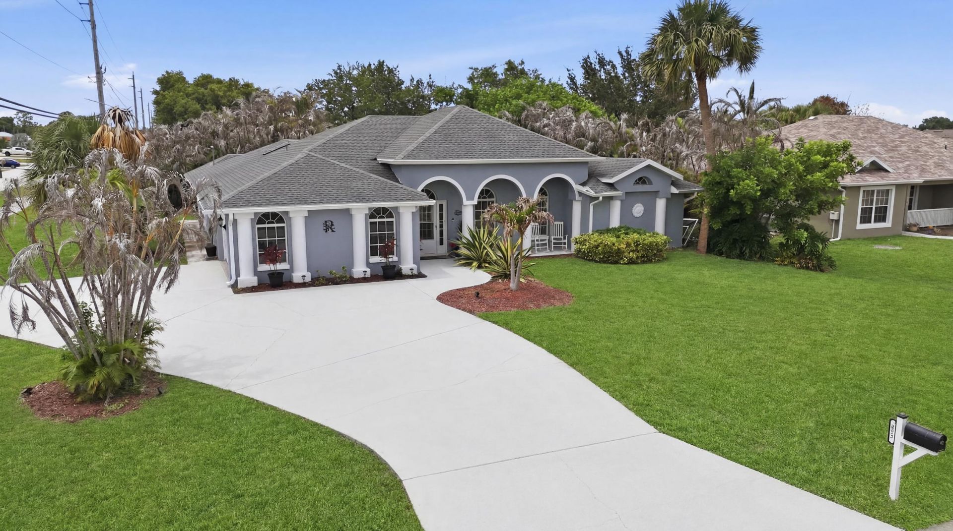 685 SW Post Terrace, Port Saint Lucie, FL 34953 Photo