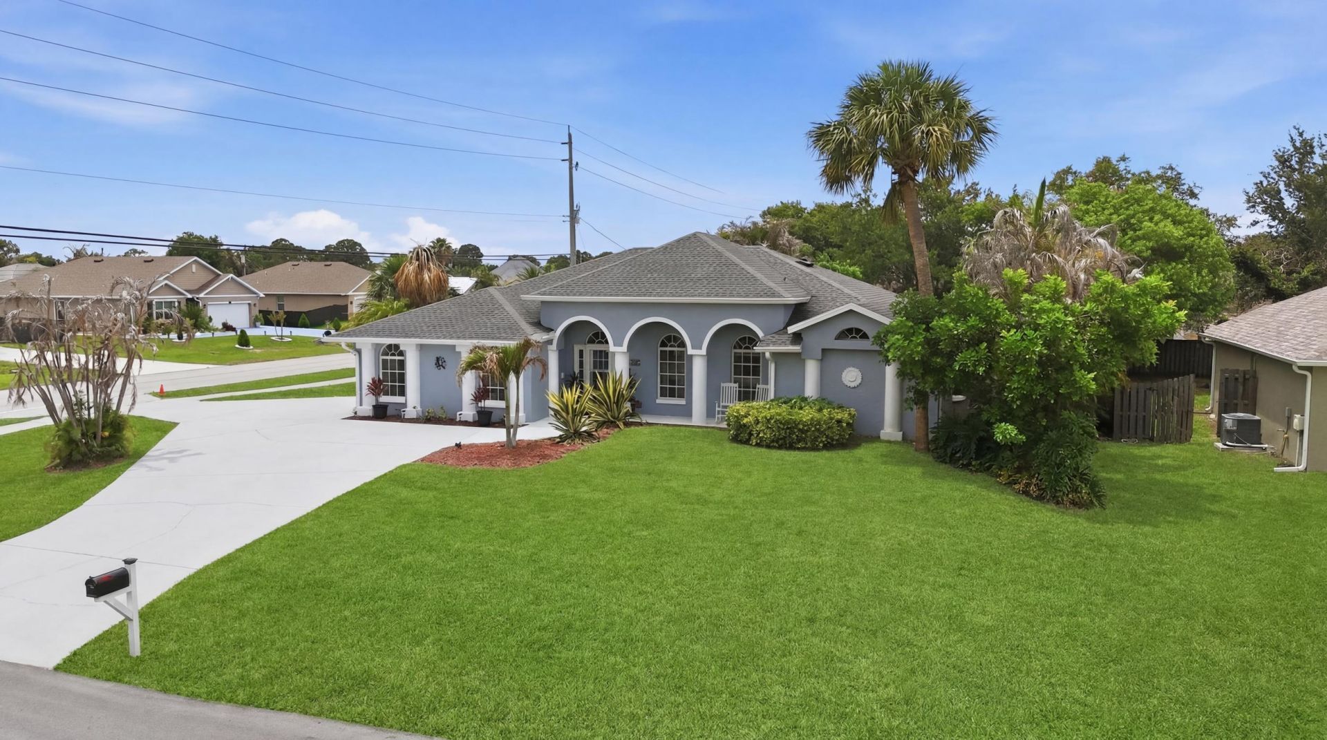 685 SW Post Terrace, Port Saint Lucie, FL 34953 Photo