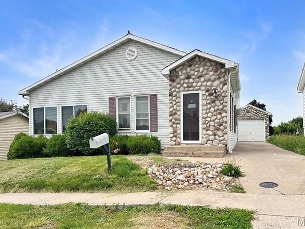1510 Paris Ave, Hannibal, MO 63401