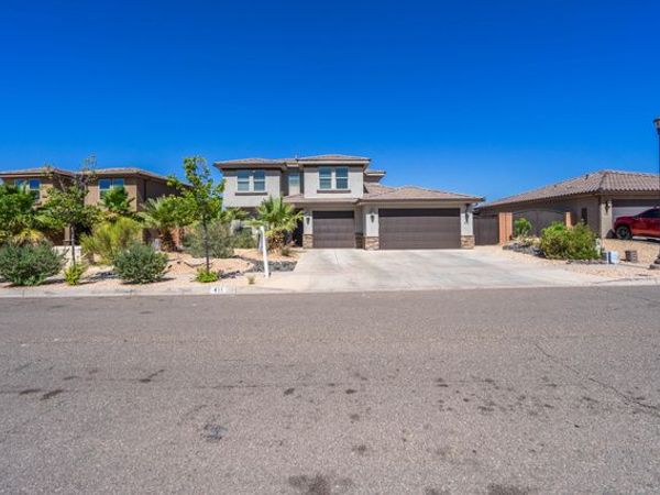 411 N SAGE CREST DR, Washington, UT 84780