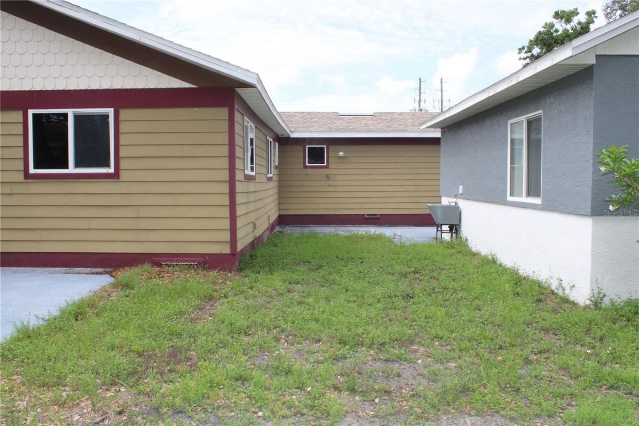 7987 63rd Street N, Pinellas Park, FL 33781 Photo