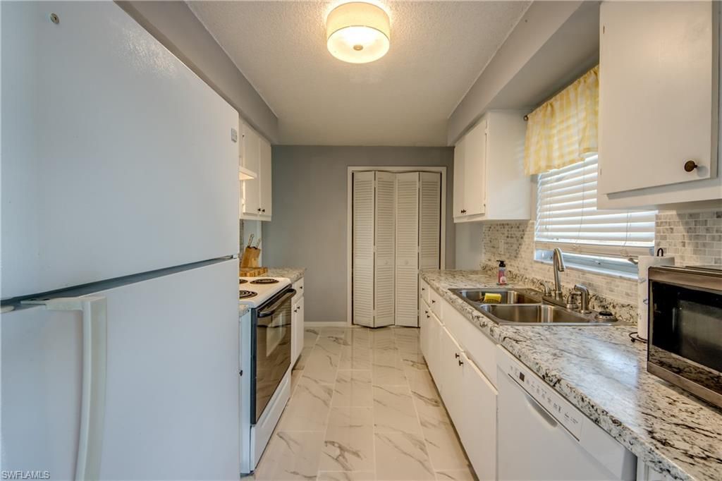 3518 SE 8th Pl , Cape Coral, FL 33904 Photo