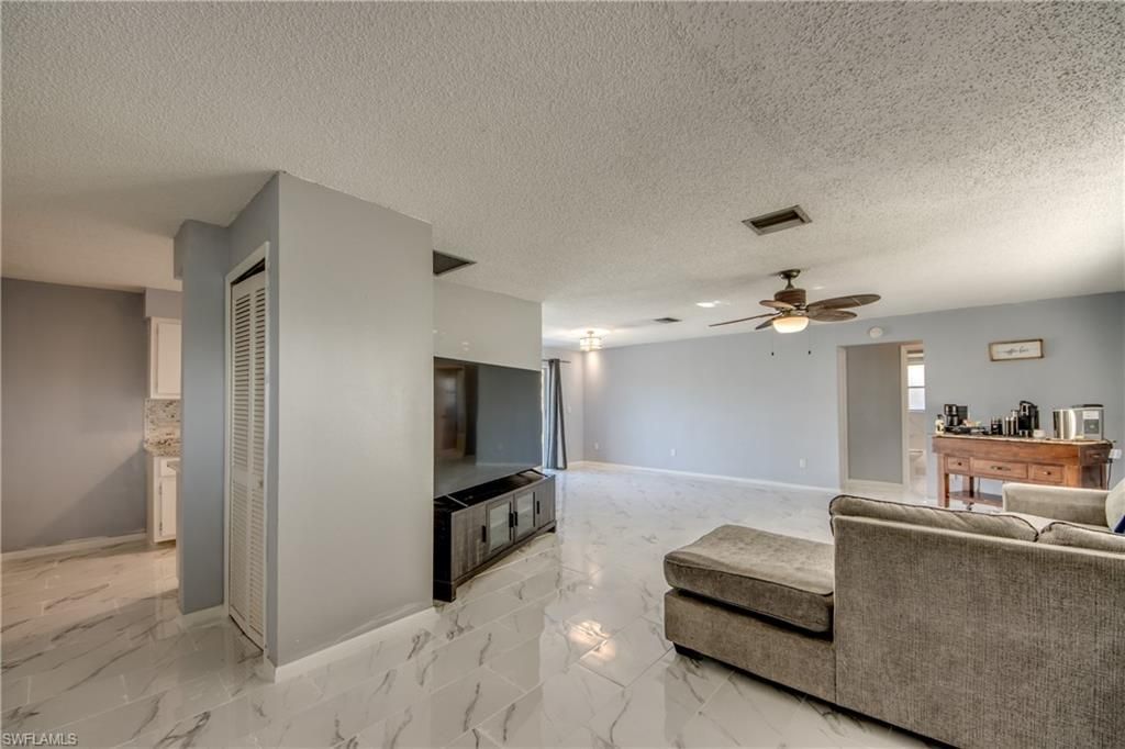 3518 SE 8th Pl , Cape Coral, FL 33904 Photo
