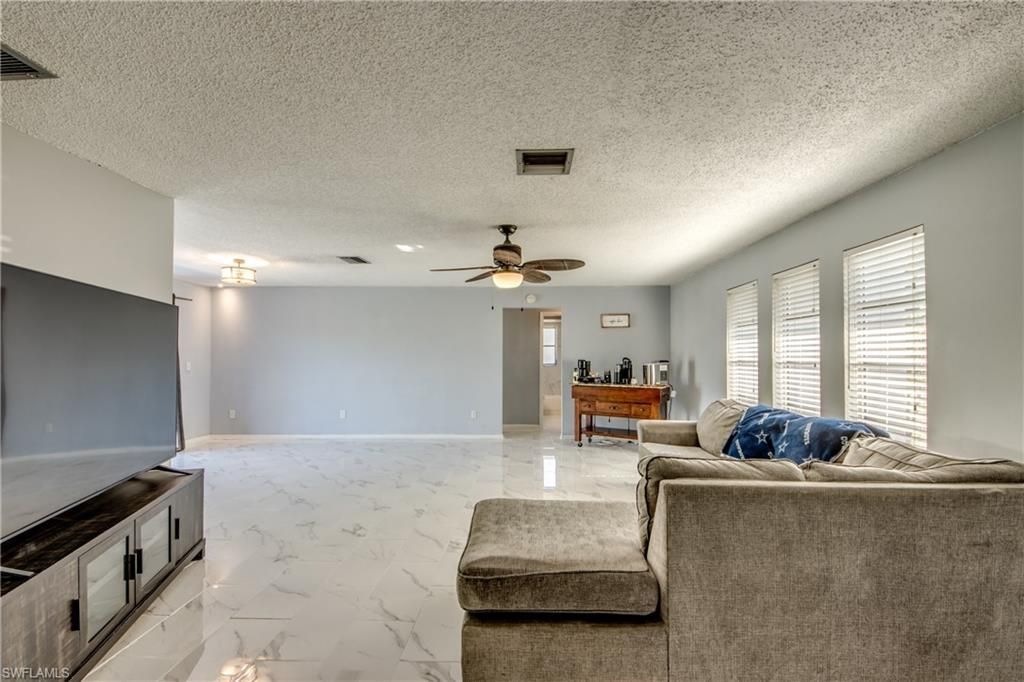 3518 SE 8th Pl , Cape Coral, FL 33904 Photo