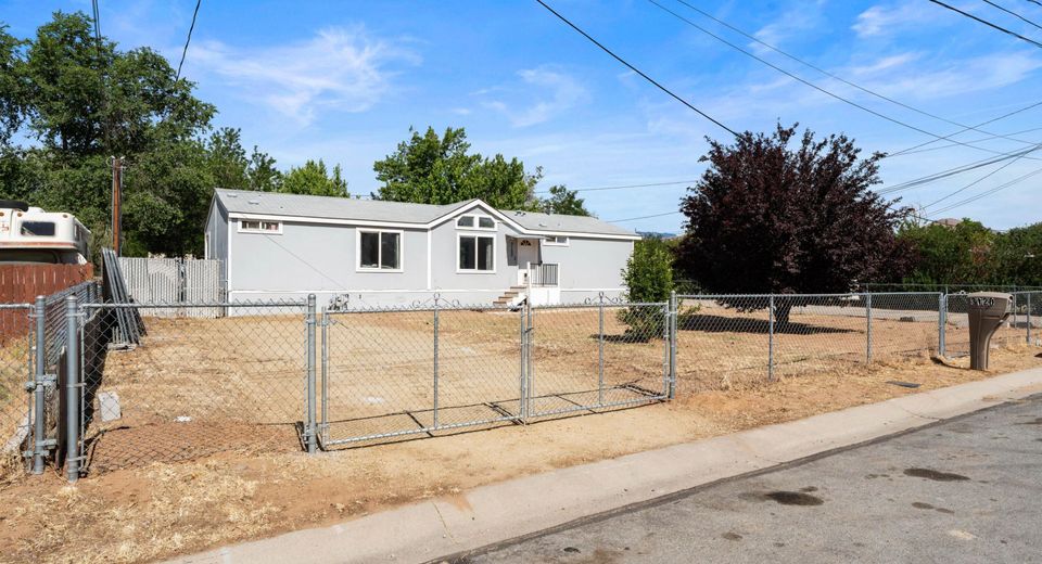 3120 Debbie Way, Carson City, NV 89706 Photo