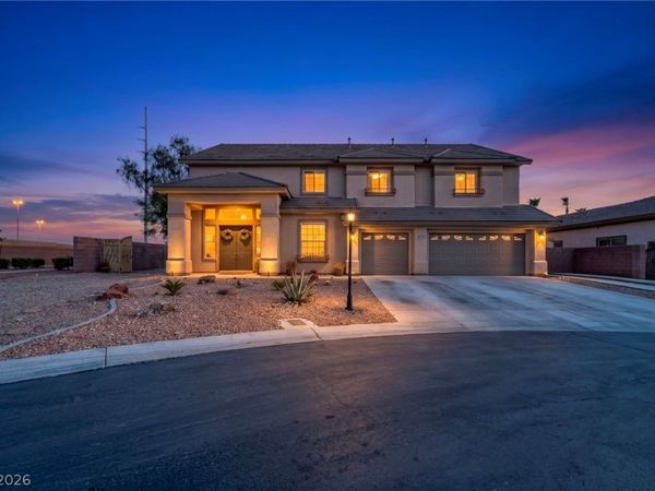 6228 Red Pine Court , Las Vegas, NV 89130