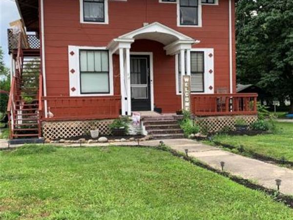 223 S Division St Street S, Duquoin, IL 62832