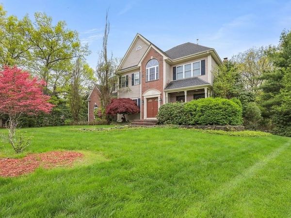 12 Kristen Circle, North Attleboro, MA 02760