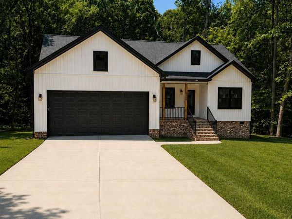 317 Tamarind Drive, Unit 560, Troy, NC 27371