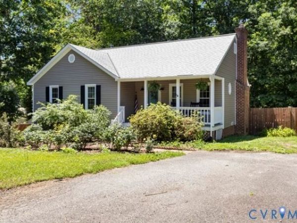 7112 Chateaugay Lane , Midlothian, VA 23112