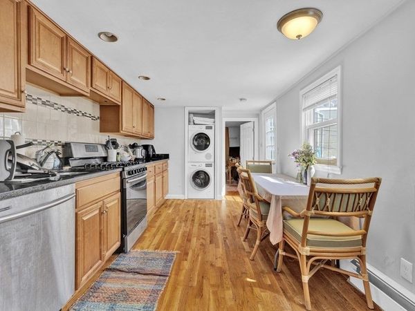 442 W 4th, Unit 2, Boston, MA 02127