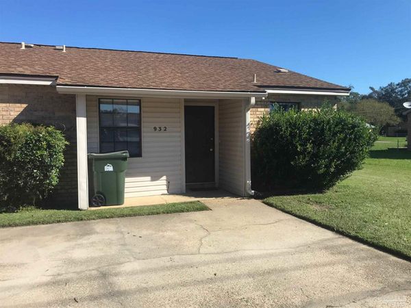 932 E Johnson Ave, Pensacola, FL 32514