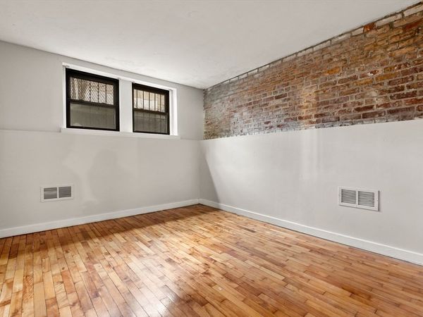 1400 Commonwealth Ave, Unit 2, Boston, MA 02134