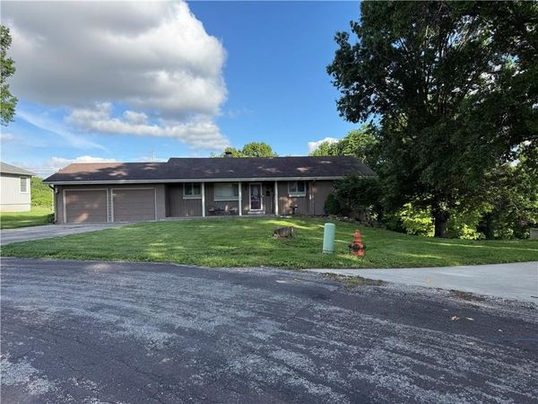 1000 Francis Street, Lexington, MO 64067