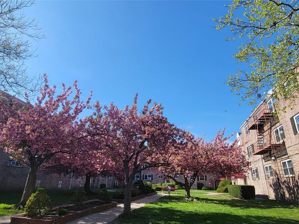 66-10 111 Street , Unit 3B, Forest Hills, NY 11375