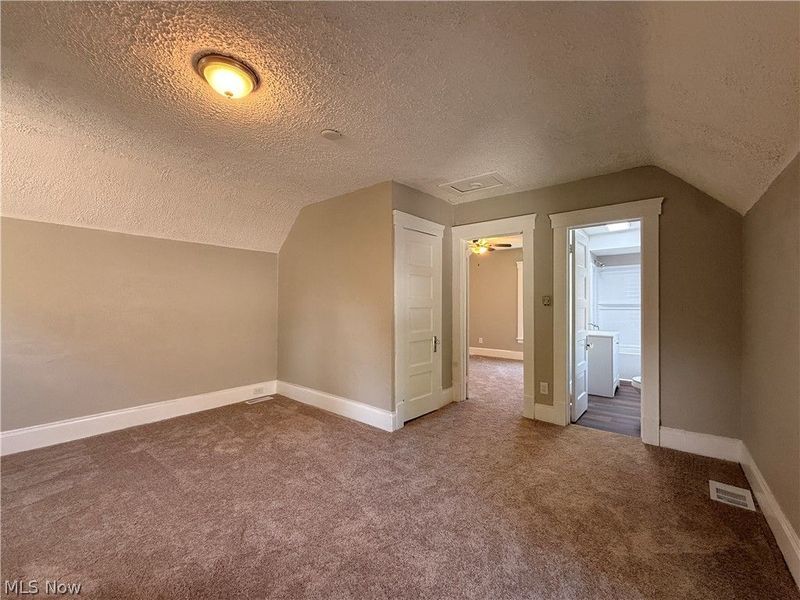 339 Columbus Street, Elyria, OH 44035 Photo 9