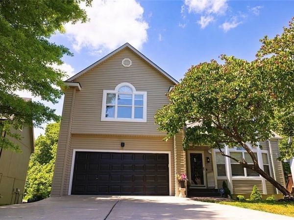 1122 Blue Bird Lane, Liberty, MO 64068